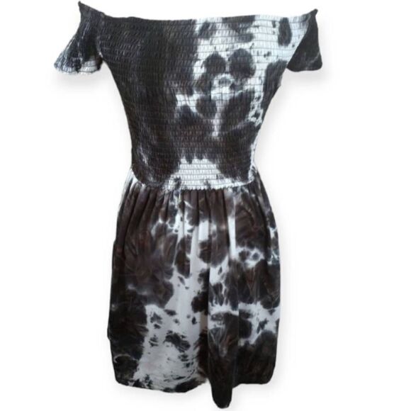 JUSTIFY BLACK & WHITE TIE DYE OFF-THE-SHOULDER DRESS SZ.S EUC. - Picture 3 of 5